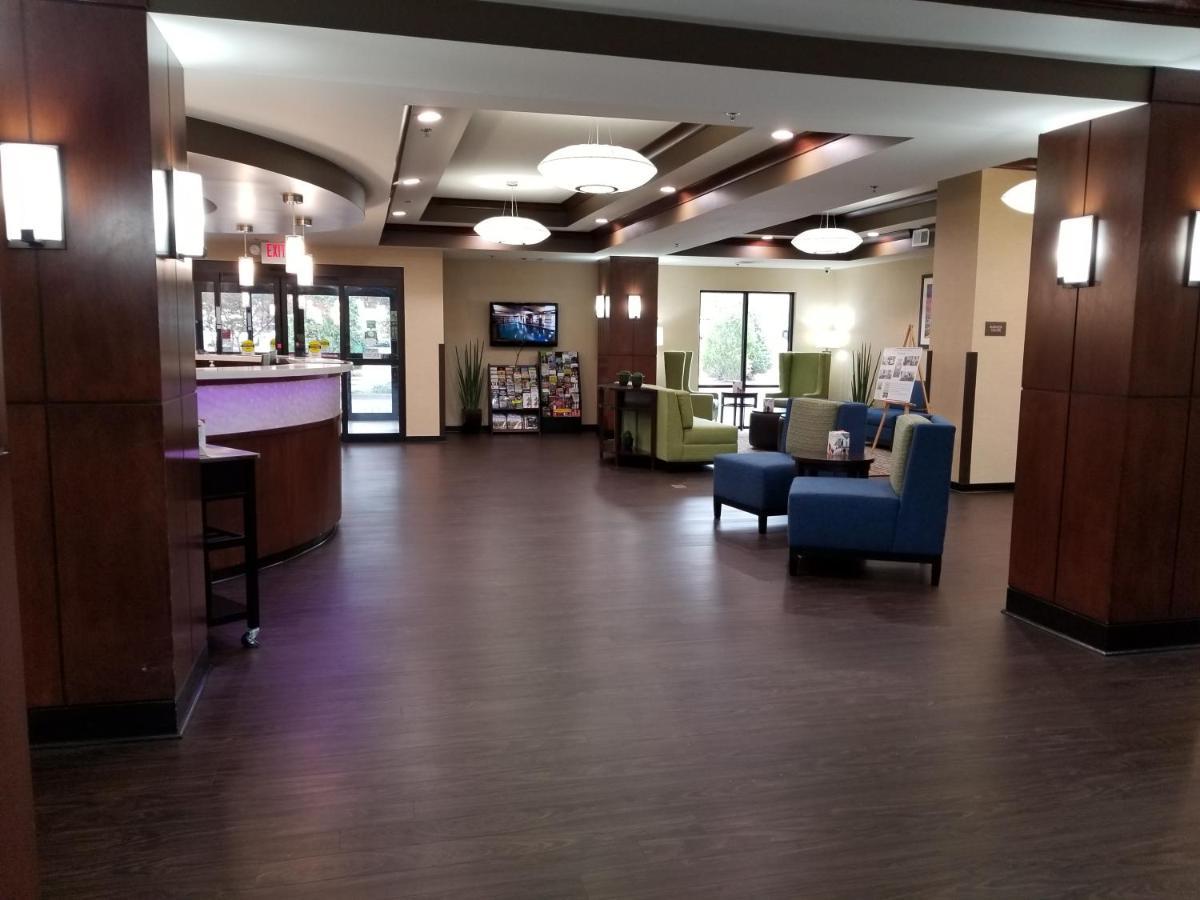 Comfort Suites Little Rock West Zewnętrze zdjęcie